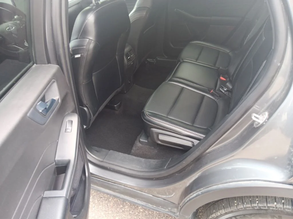 Used 2024 Carbonized Gray Metallic Ford Platinum image 31