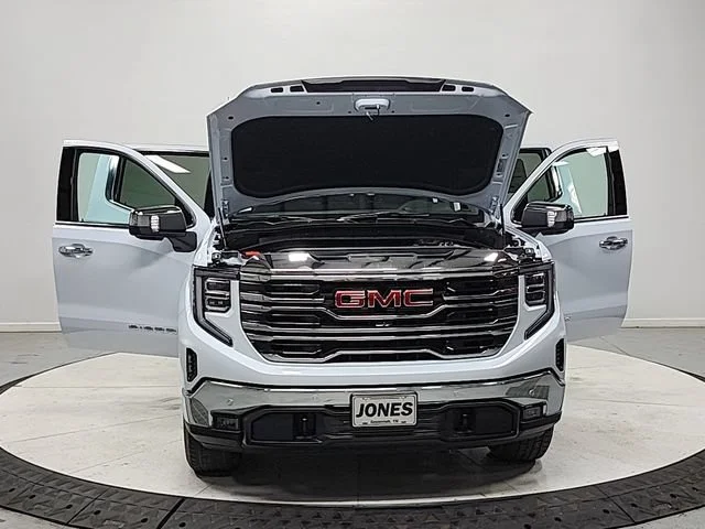 2026 GMC Sierra 1500 SLT - Photo 10