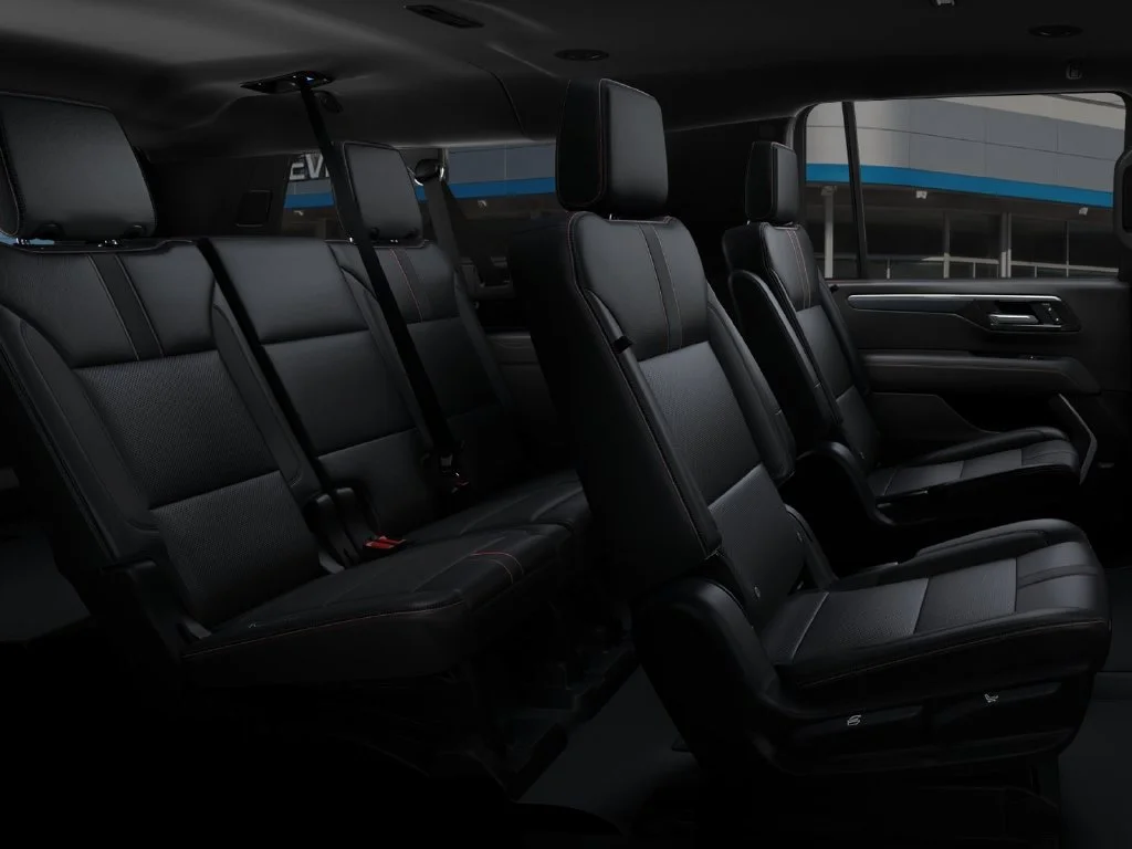 2027 Chevrolet Suburban RST - Photo 10