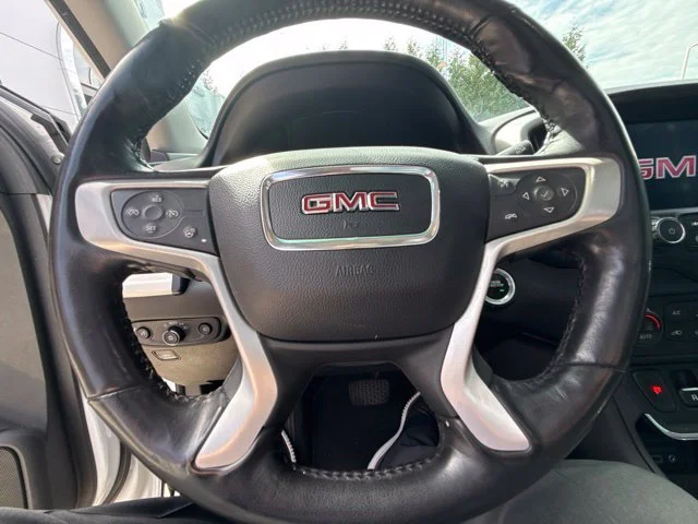 Used 2019 White GMC SLT image 29