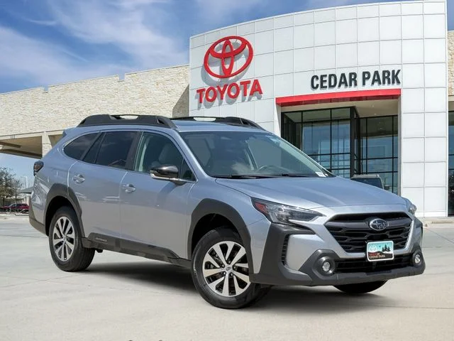 2025 Subaru Outback Premium's photo