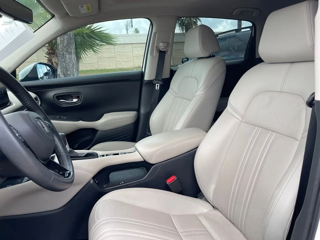 Used 2024  Honda EX-L image 14