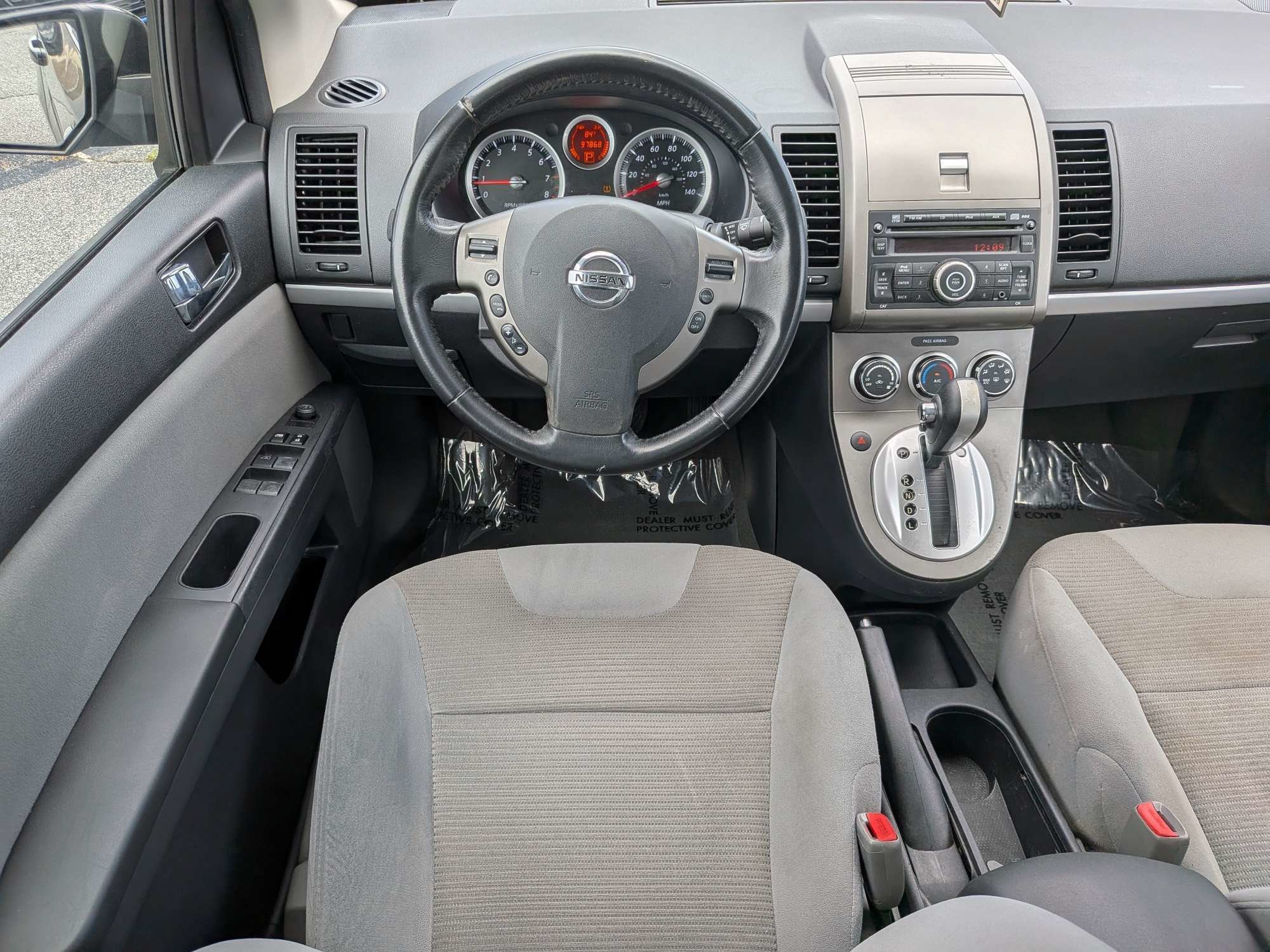 Used 2010 Black Nissan 2.0 S image 13