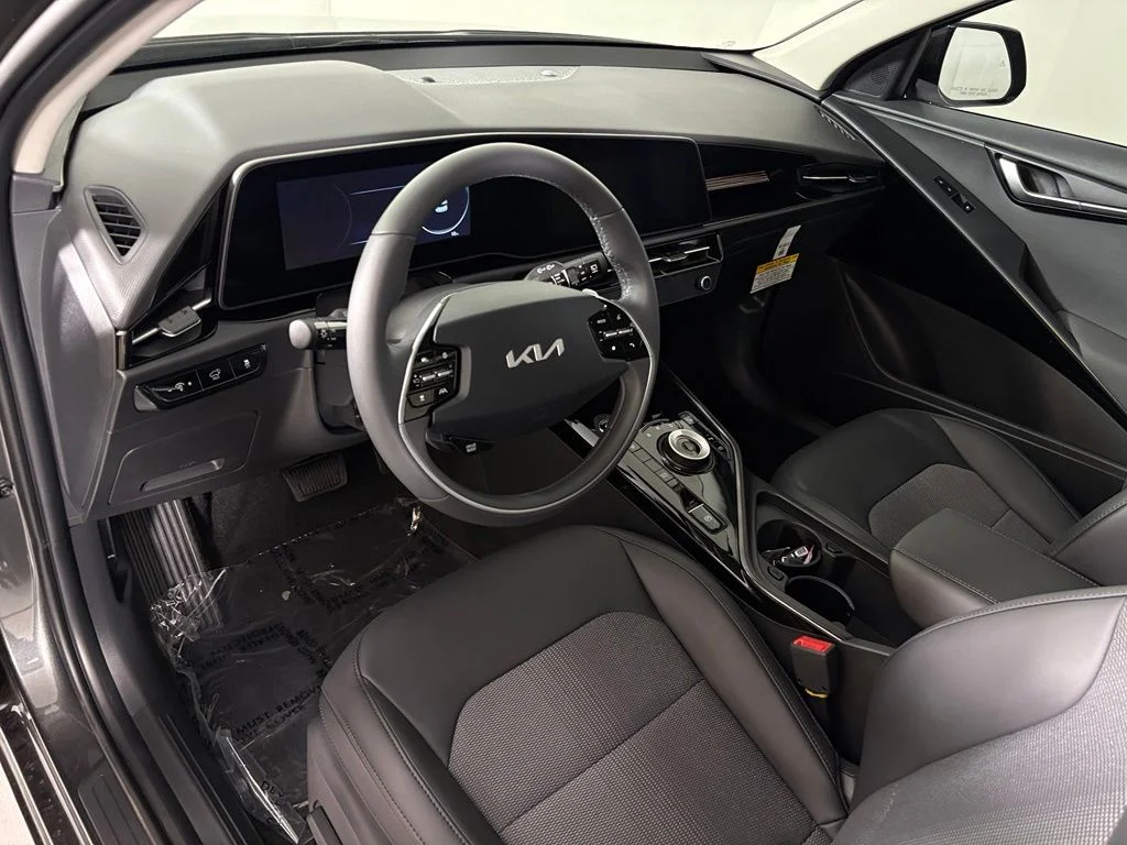 New 2026 Interstellar Gray Kia WIND image 16