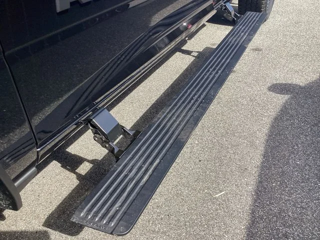 New 2026 Diamond Black Ram LARAMIE CREW CAB 4X4 6