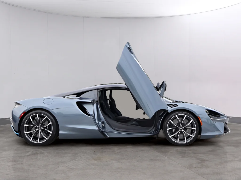 Used 2023 Saros McLaren TechLux image 13