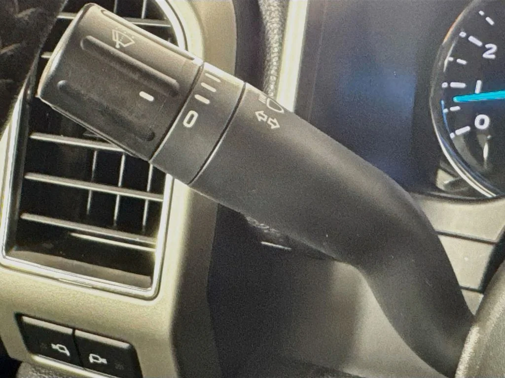 Used 2020 Silver Ford Lariat image 14