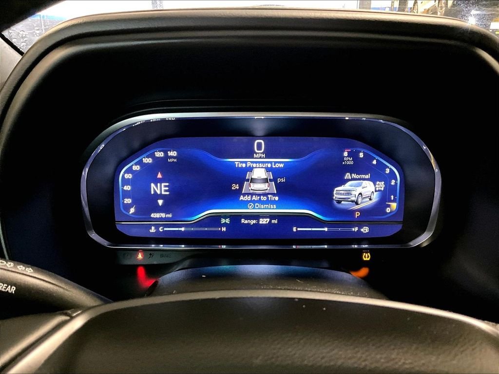 Used 2023 Gray Chevrolet Premier image 25