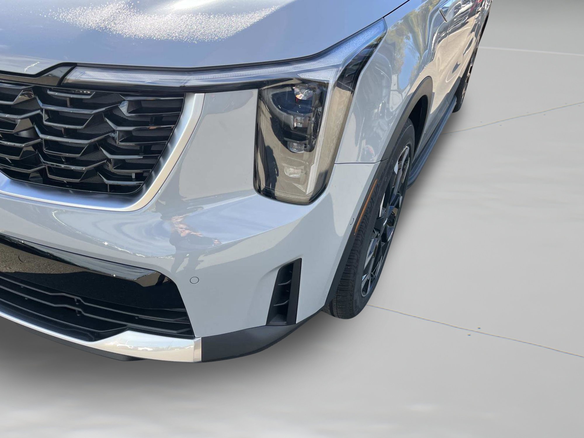 New 2026 Wolf Gray Kia SX image 9