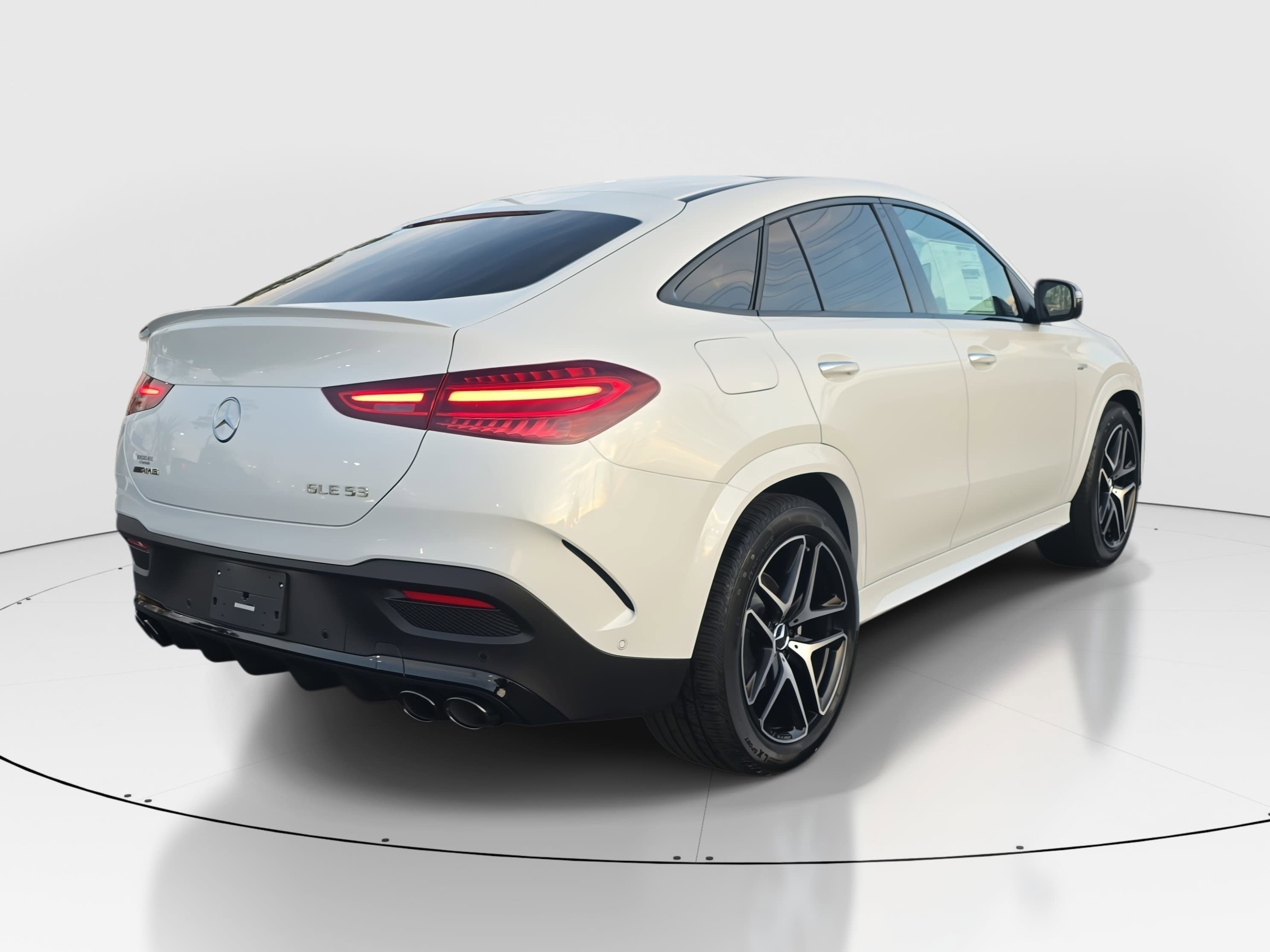 New 2026 MANUFAKTUR Moonlight White Metallic Mercedes-Benz AMG® GLE 53 4MATIC+ Coupe image 5