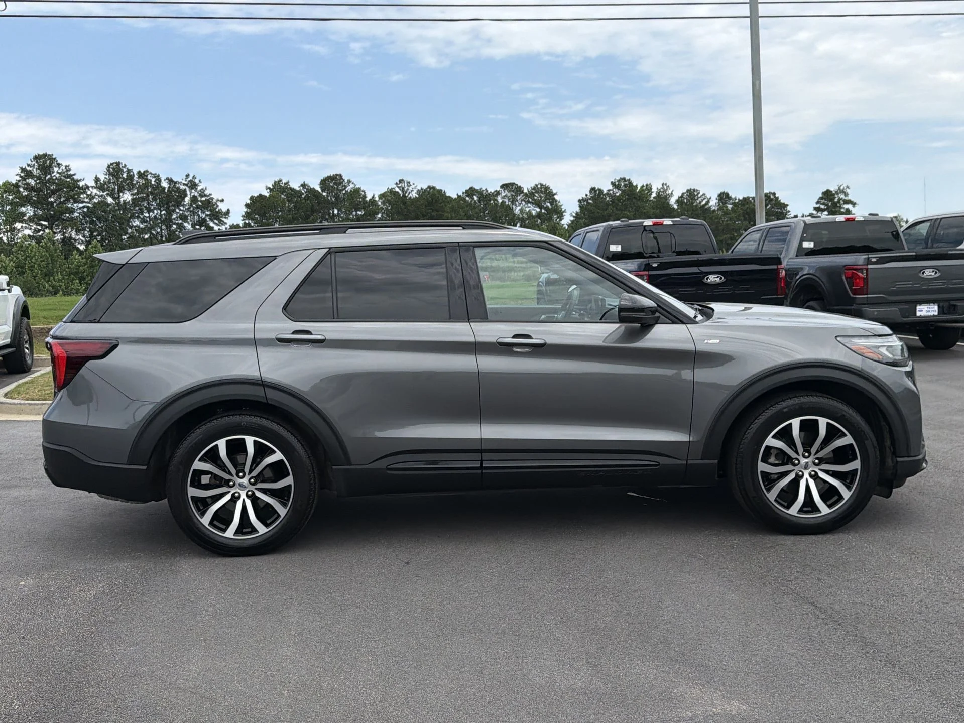 Certified Used 2025 Gray Metallic Ford ST-Line image 32