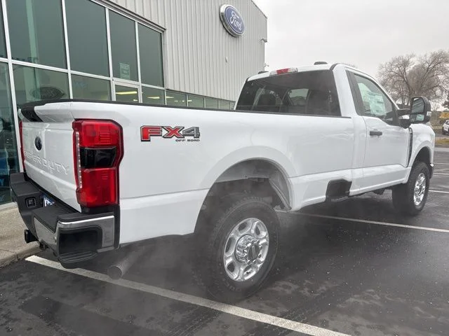 New 2026 White Ford XLT image 3