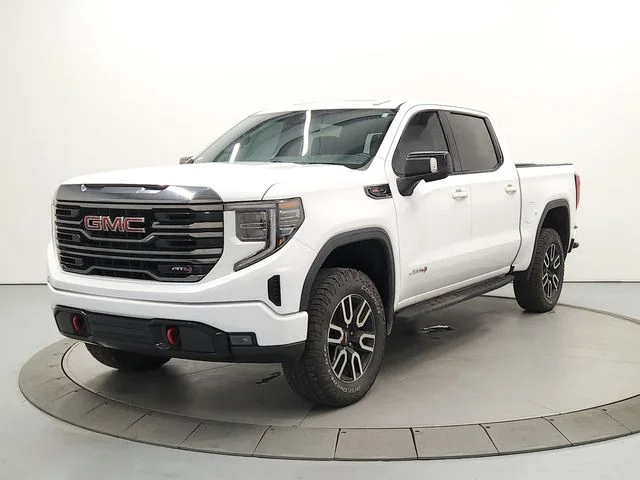 Used 2022 White GMC AT4 image 3