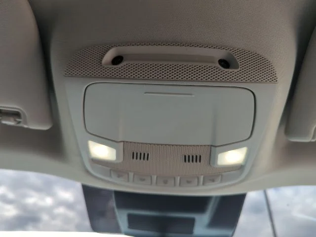 Used 2021 White Ford Limited image 21