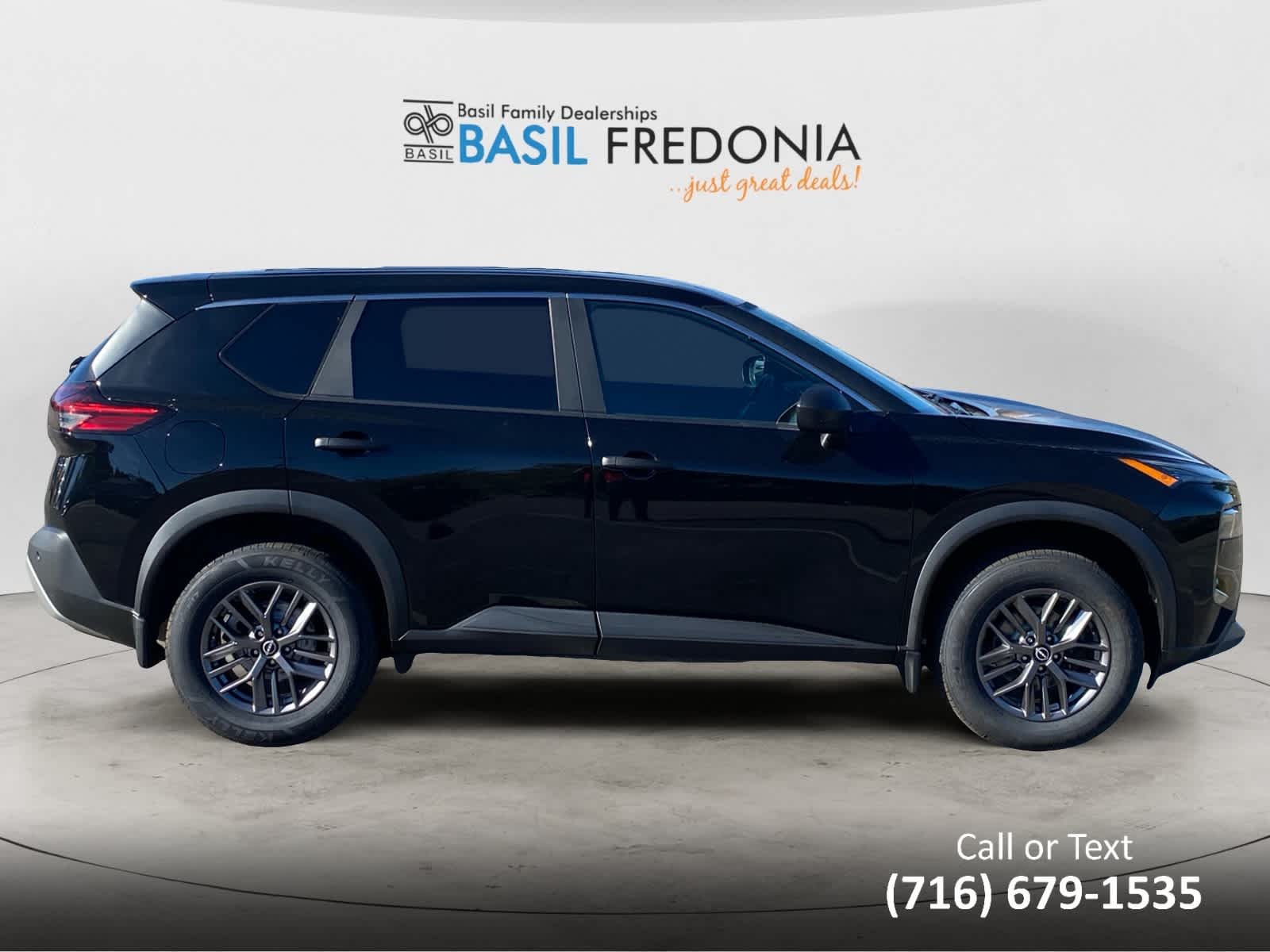 Used 2023 Super Black Nissan S image 10