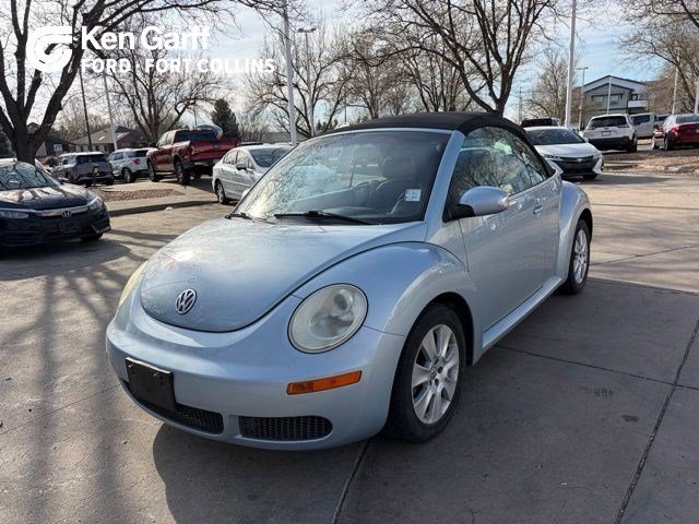 2010 Volkswagen New Beetle Base