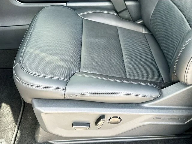 New 2025 Gray Metallic Ford Platinum image 14