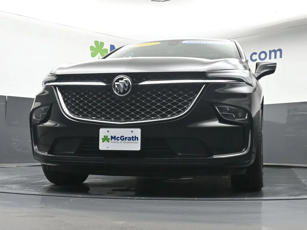 Used 2022 Black Buick Avenir image 7