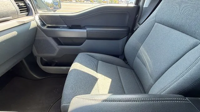 Used 2025 Gray Ford XLT image 24
