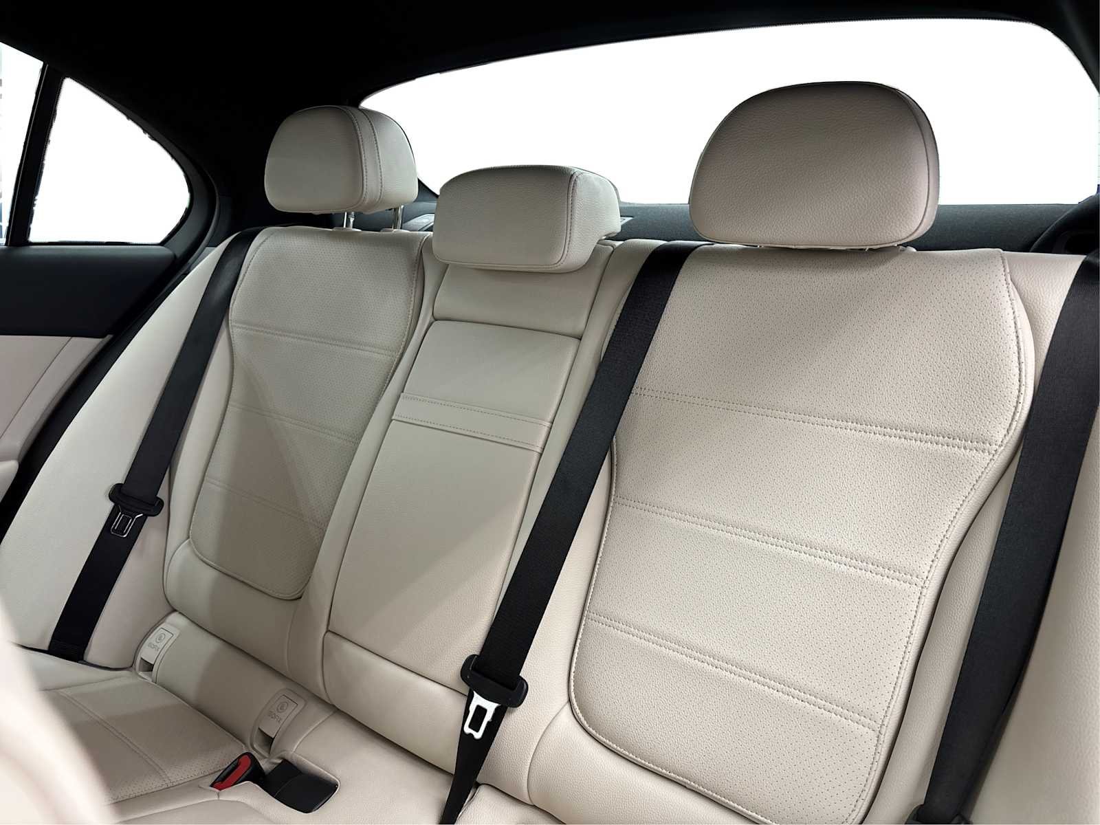 Used 2024 Polar White Mercedes-Benz C 300 image 24