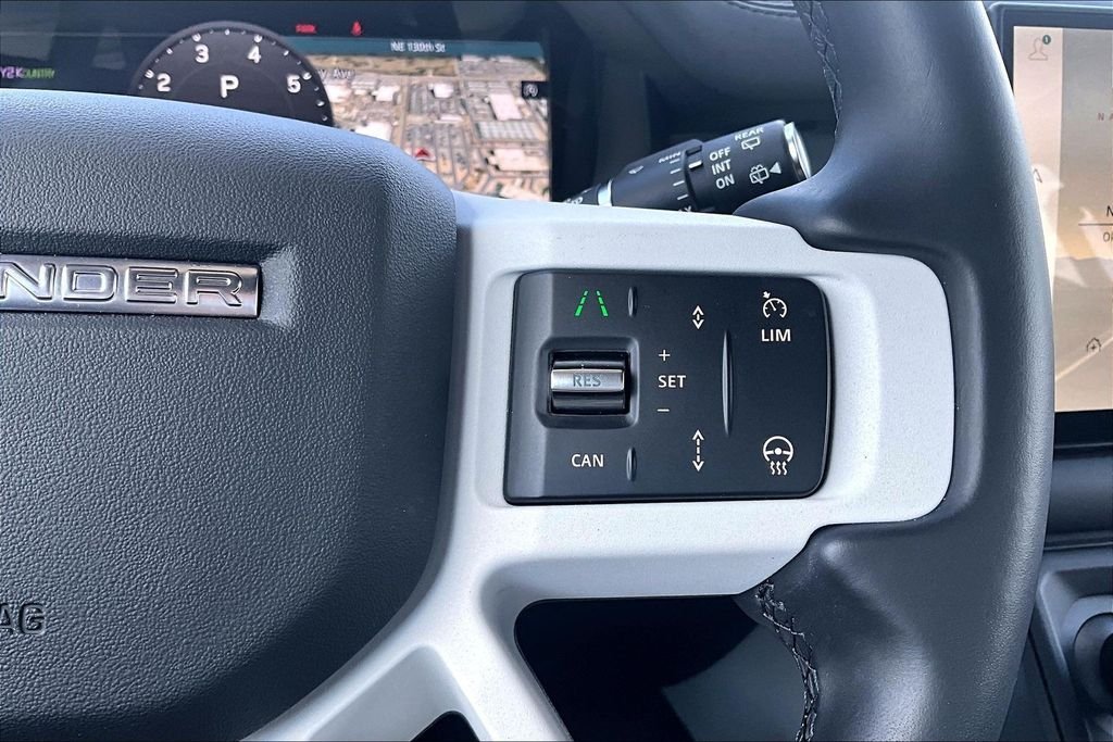 Certified Used 2025 Fuji White Land Rover X-Dynamic SE image 20