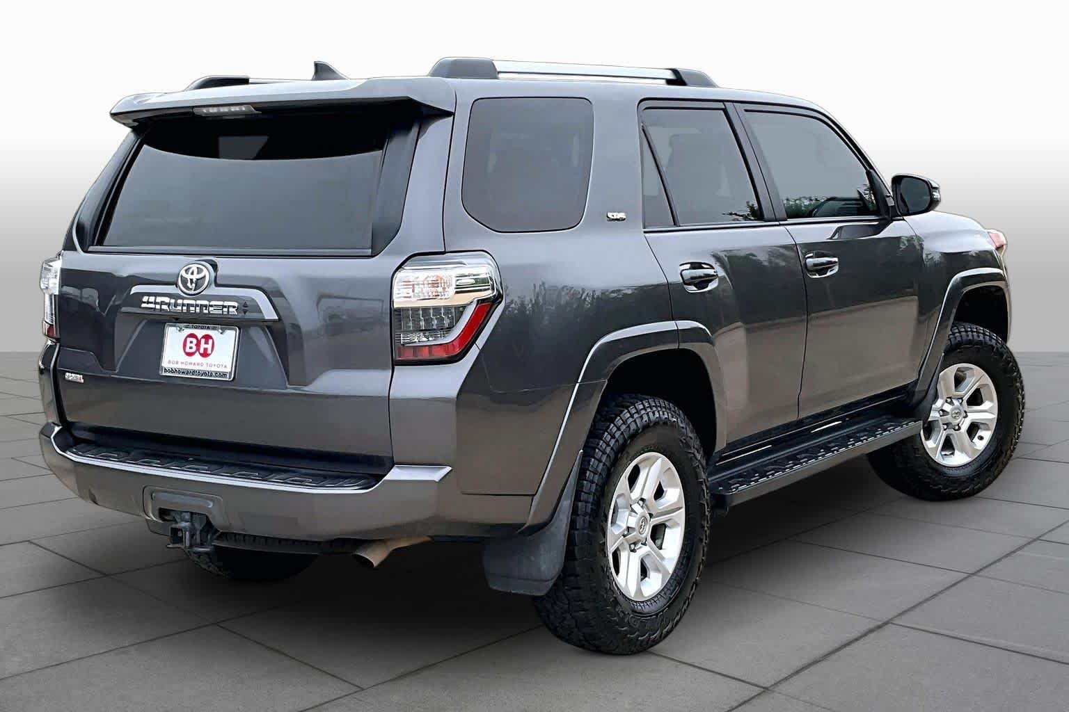 Used 2021 Magnetic Gray Metallic Toyota SR5 Premium image 13