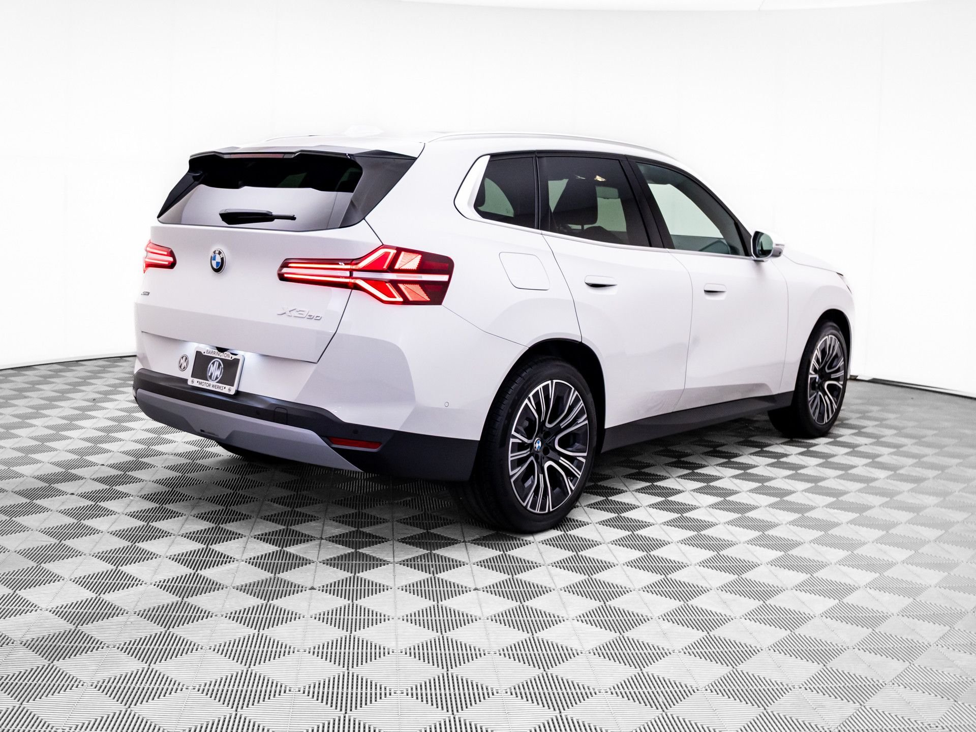 New 2026 Alpine White BMW 30 xDrive image 6
