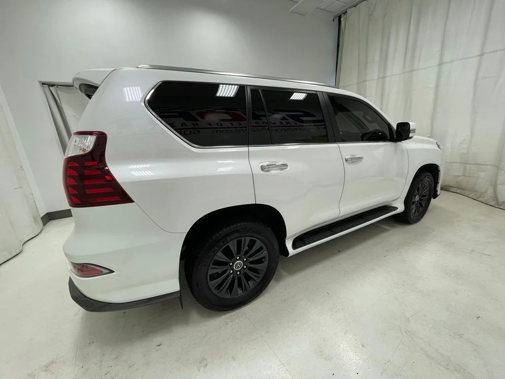 Used 2021  Lexus 460 Luxury image 4