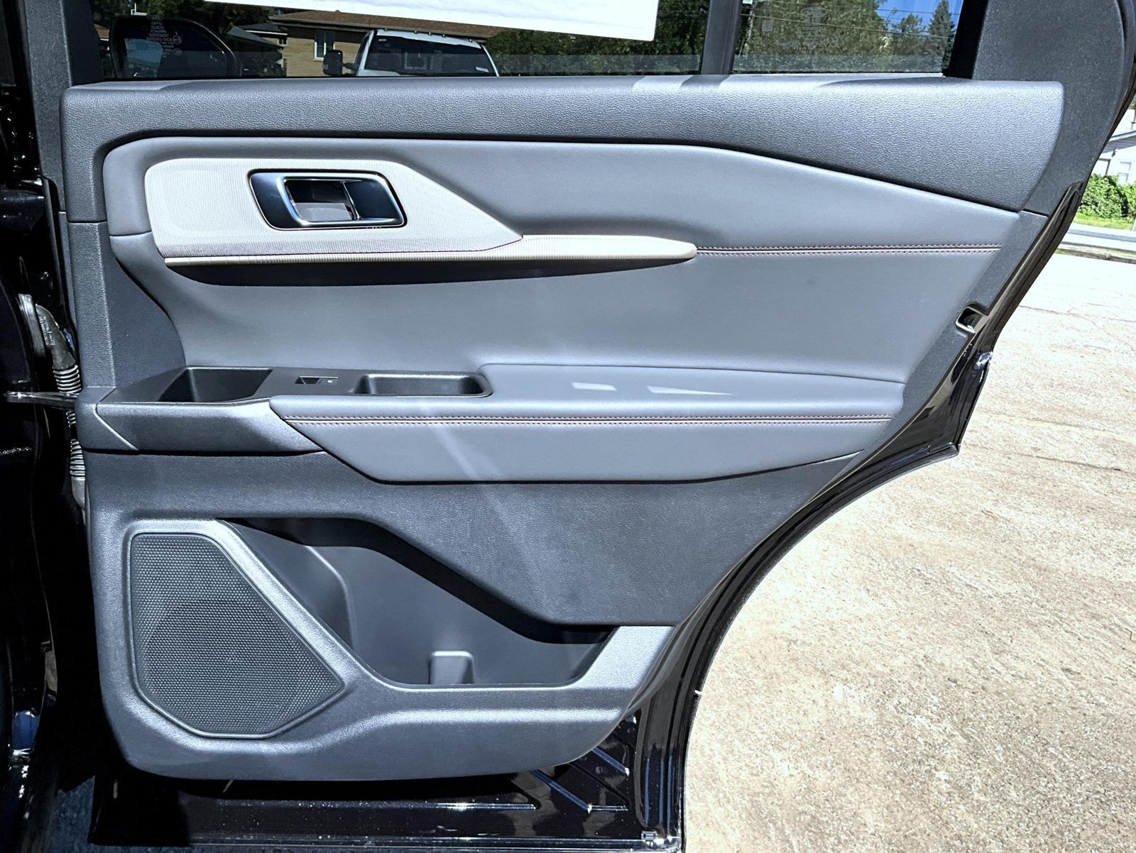 New 2027 Agate Black Metallic Ford Active image 20