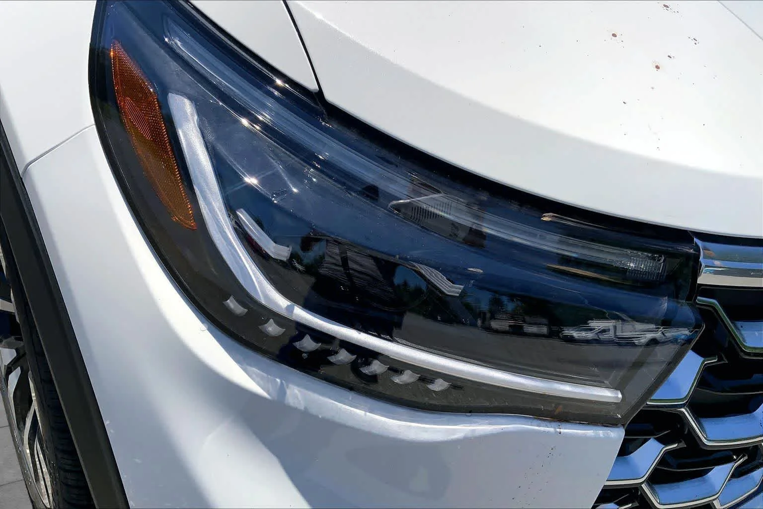 New 2026 Star White Metallic Tri-Coat Ford Platinum™ image 16