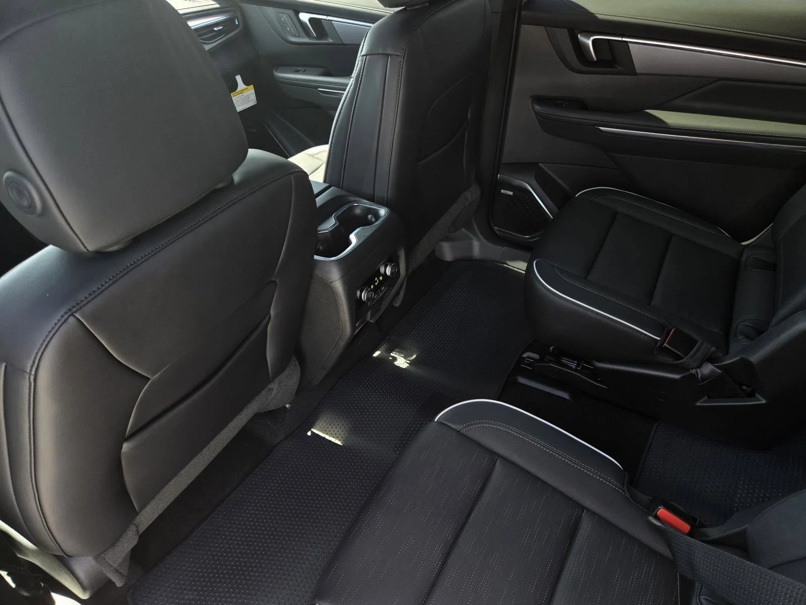 2026 Buick Enclave Sport Touring - Photo 6