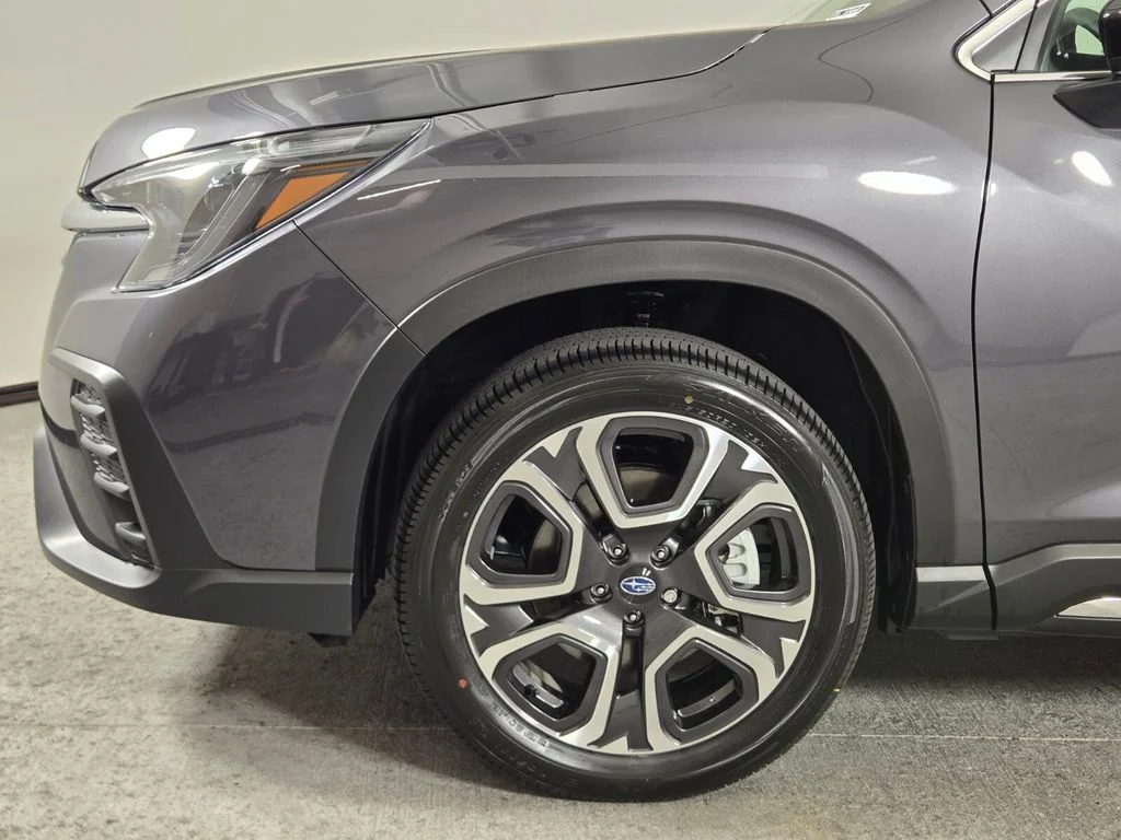 New 2026 MAGNETITE GRAY METALLIC Subaru Limited 7-Passenger image 7