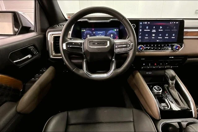 Used 2024 Onyx Black GMC Denali image 6