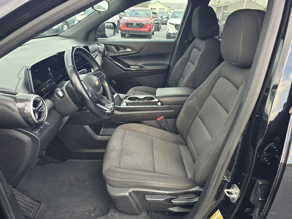 2025 Chevrolet Equinox LT - Photo 11