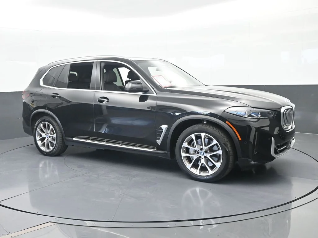 Used 2025 Black Sapphire Metallic BMW xDrive50e image 8