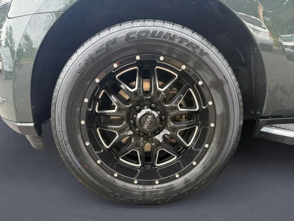Used 2022 Green Ford Limited image 10
