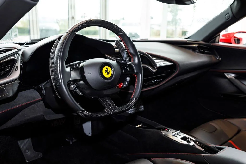 Used 2021 Rosso Corsa Ferrari  image 29