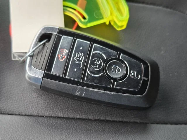 New 2027 Glacier Gray Metallic Tri-Coat Ford Platinum image 32
