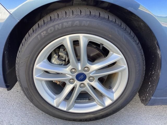 Certified Used 2018 Blue Metallic Ford S image 6