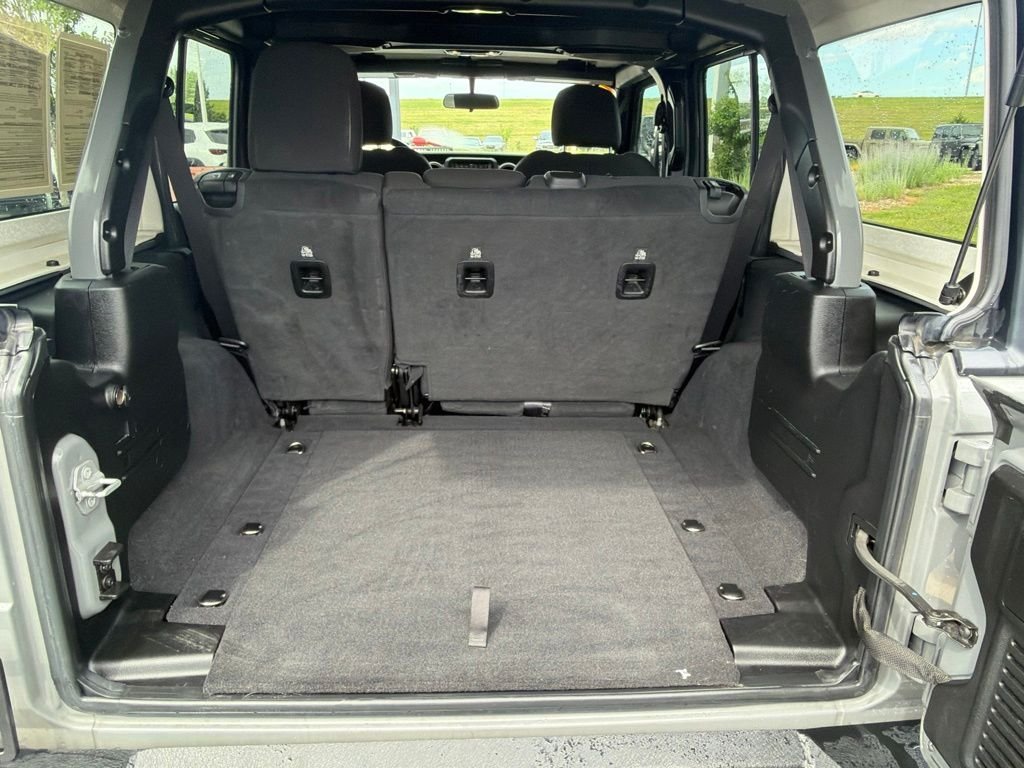 Used 2022 Gray Jeep Unlimited Sport S image 14