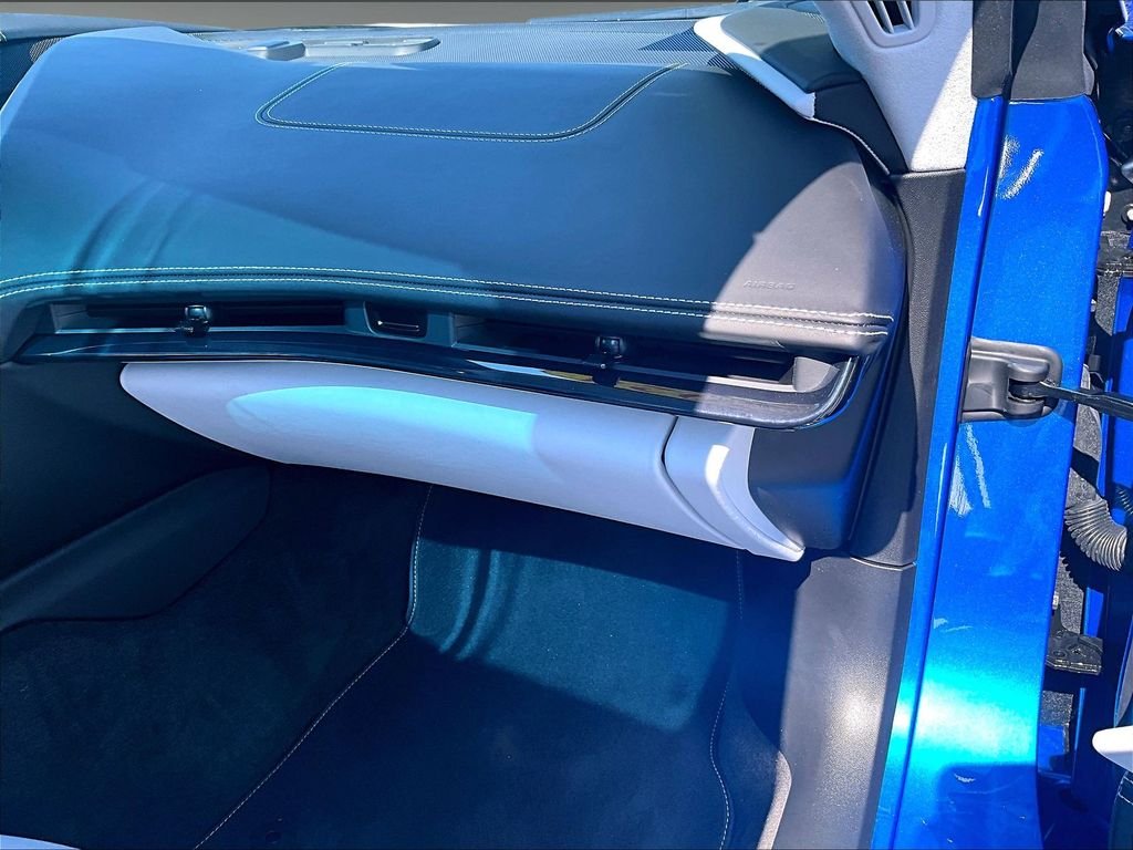 Used 2024 Blue Chevrolet Z06 image 13