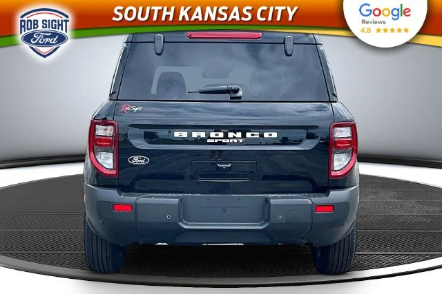 New 2026 Shadow Black Ford Outer Banks® image 4