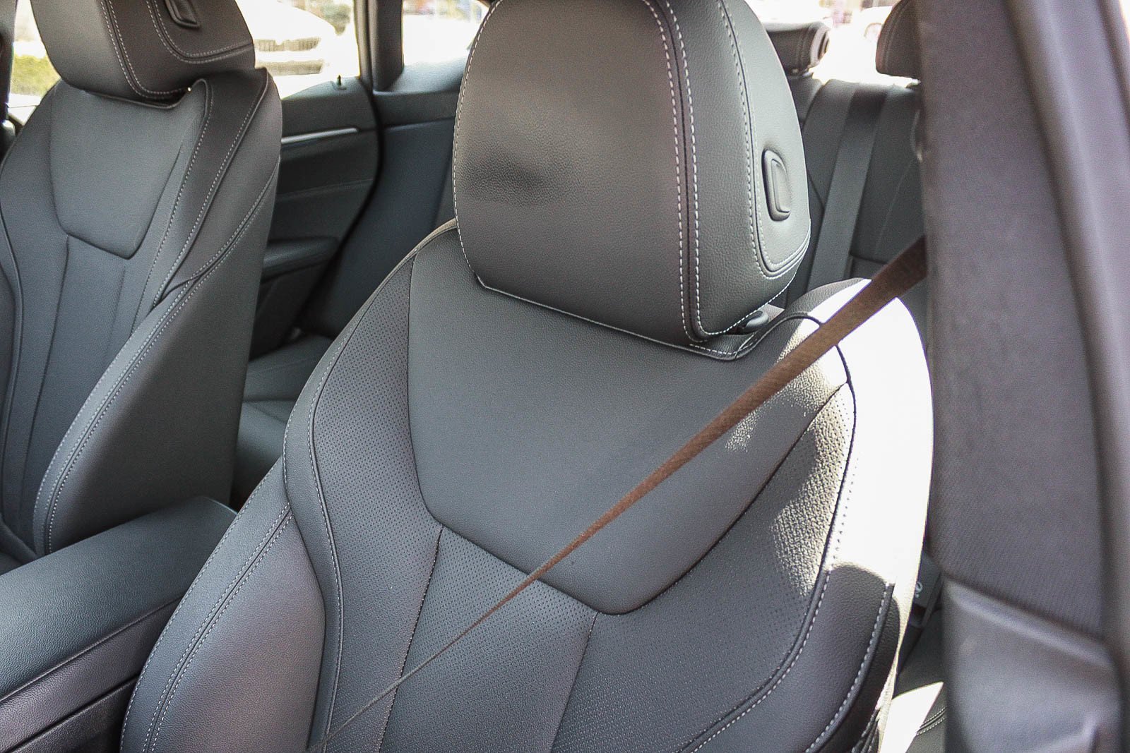 Used 2023 Skyscraper Grey Metallic BMW eDrive40 image 26