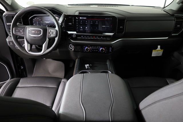 2025 GMC Sierra 2500HD SLT - Photo 18