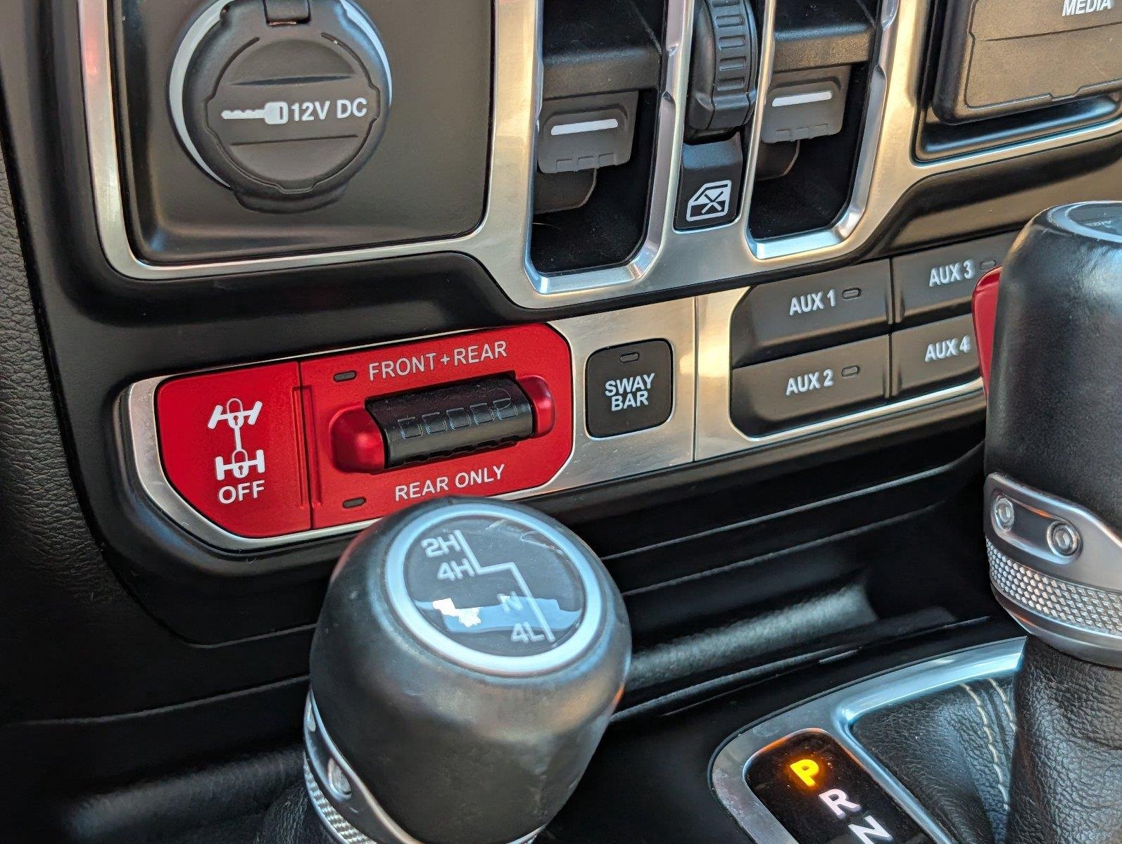 Used 2020 Sting-Gray Clearcoat Jeep Rubicon image 19