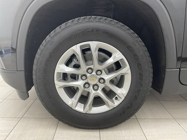 2021 Chevrolet Traverse LS - Photo 8