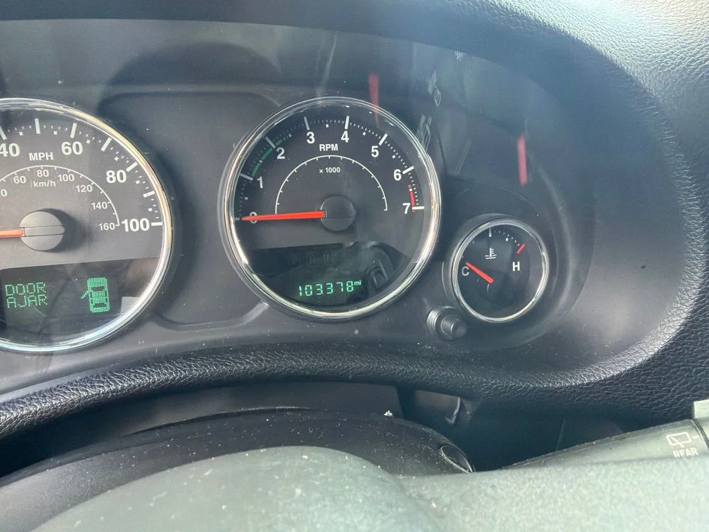 Used 2015 Black Jeep Unlimited Sport image 5