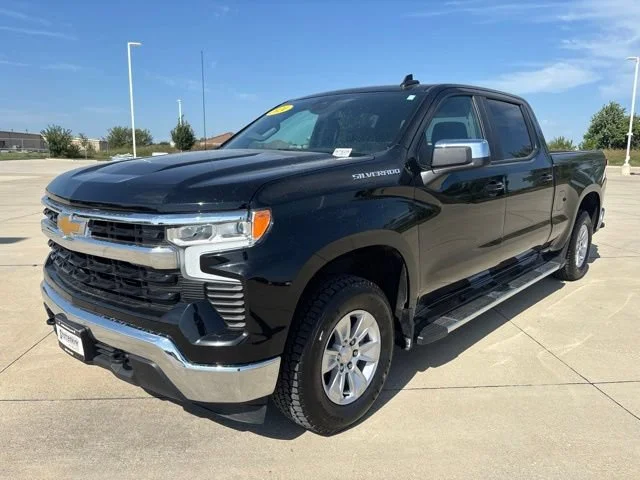 Used 2024 Black Chevrolet LT image 37