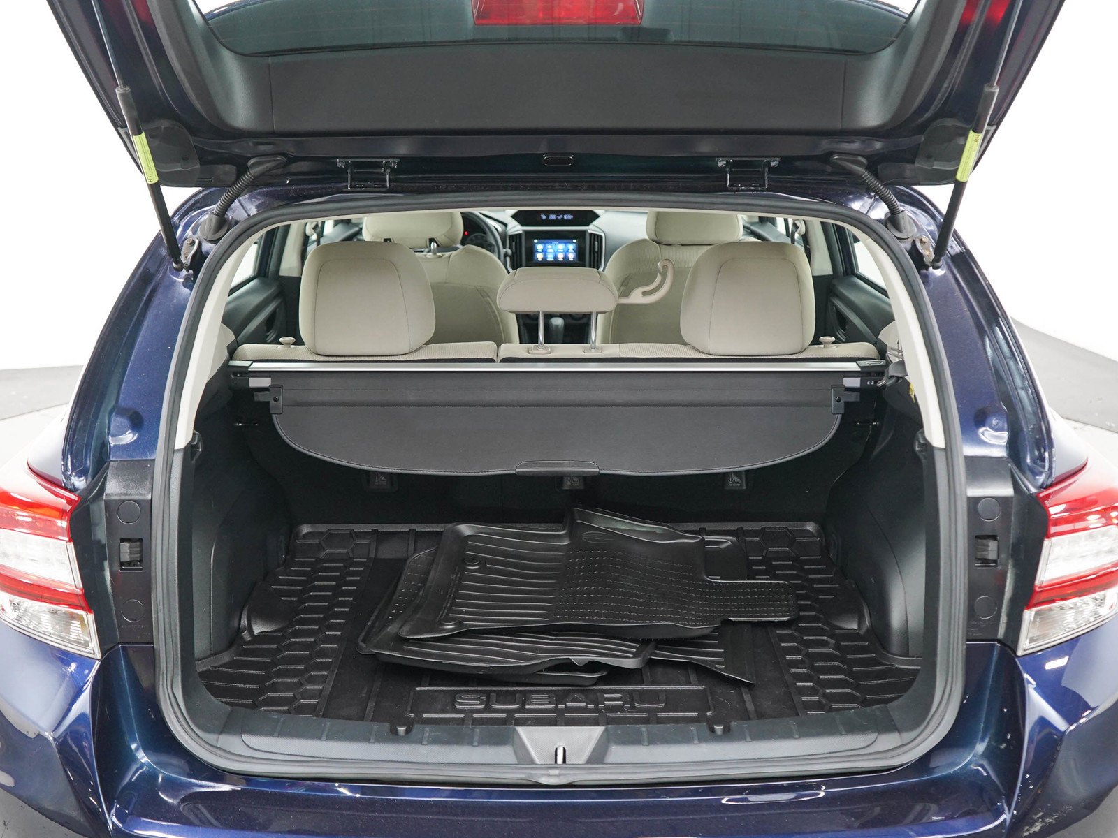 Used 2019 Dark Blue Pearl Subaru 2.0i Premium image 16