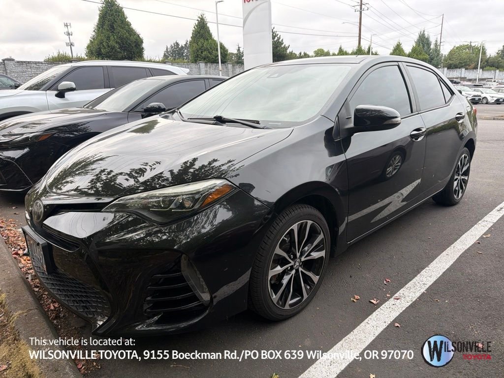 Used 2017 Black Toyota SE image 1